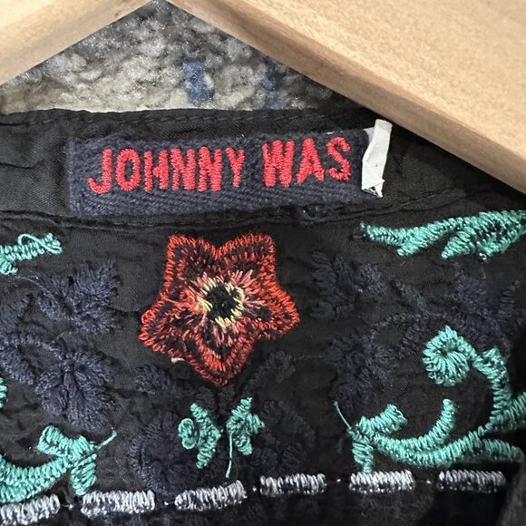 Johnny Was Tunic Shirt Womens XL Black Embroidered Boho Floral Peasant Top - Picture 2 of 6